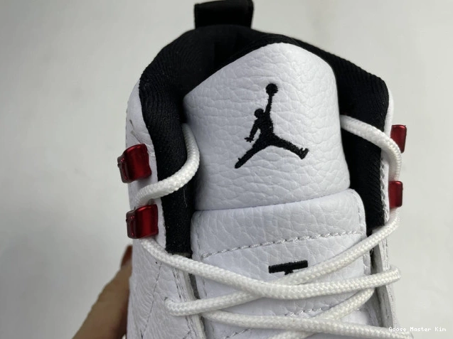 12 CT8013-106 Air Twist Jordan 0807